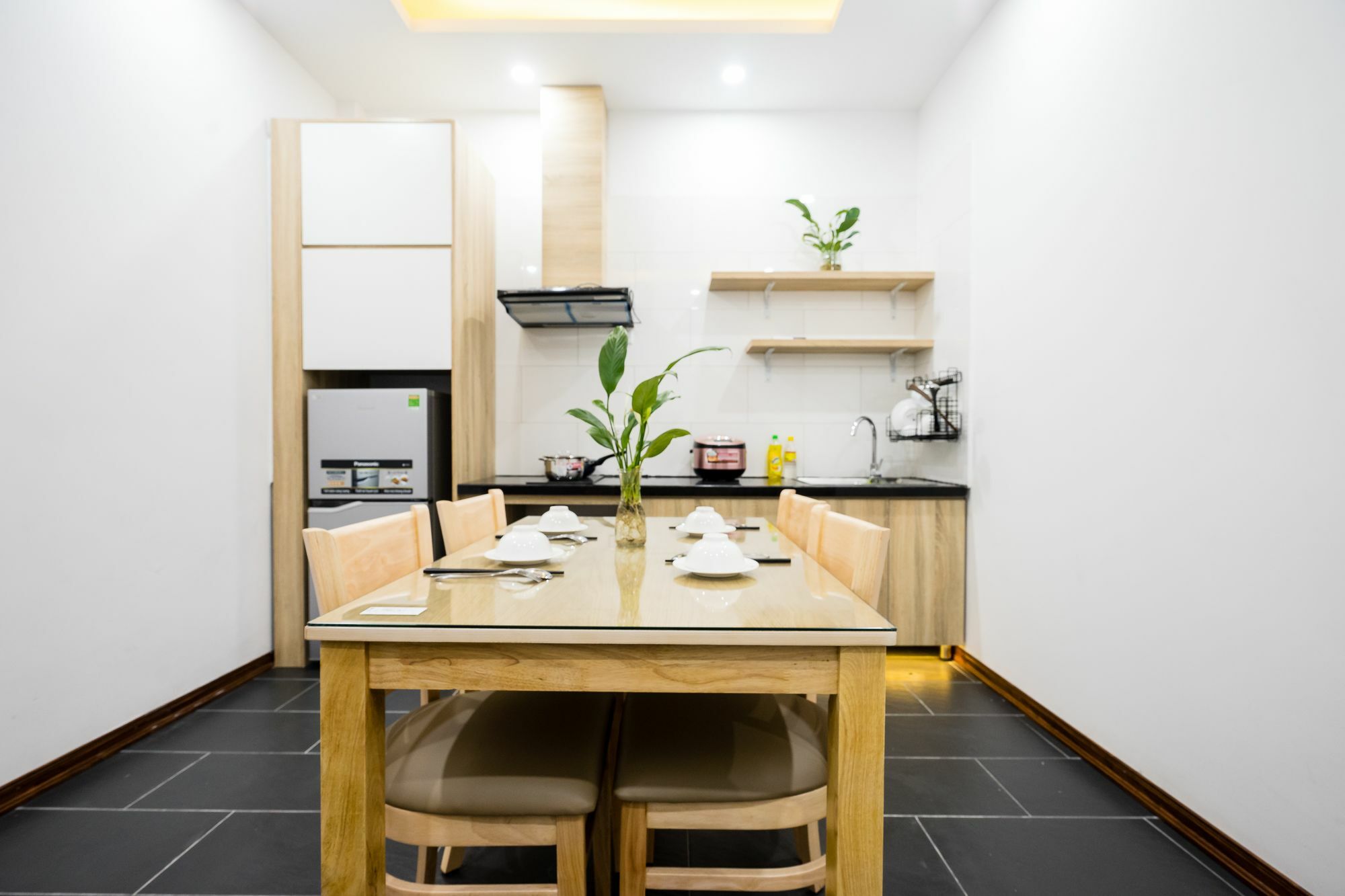 Ann House Hotel And Apartment Ханой Екстериор снимка
