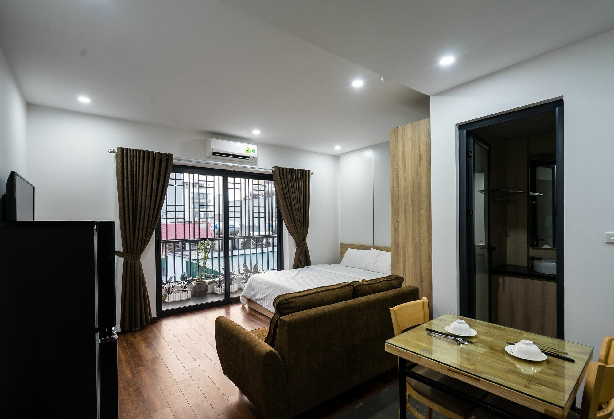 Ann House Hotel And Apartment Ханой Екстериор снимка