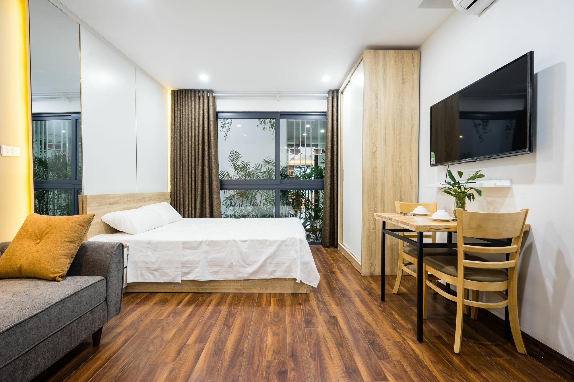 Ann House Hotel And Apartment Ханой Екстериор снимка